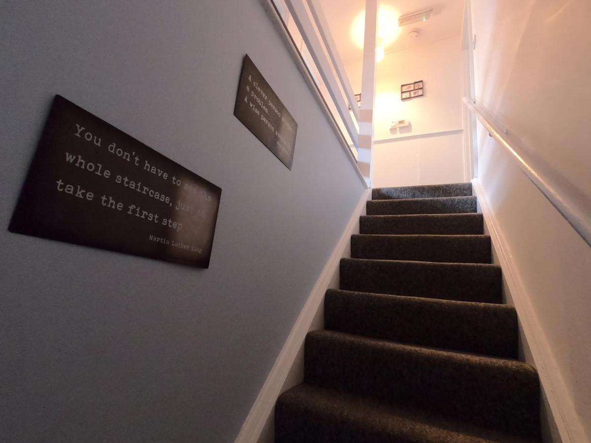 Hampton House Hotel นอร์ทแธมป์ตัน ภายนอก รูปภาพ